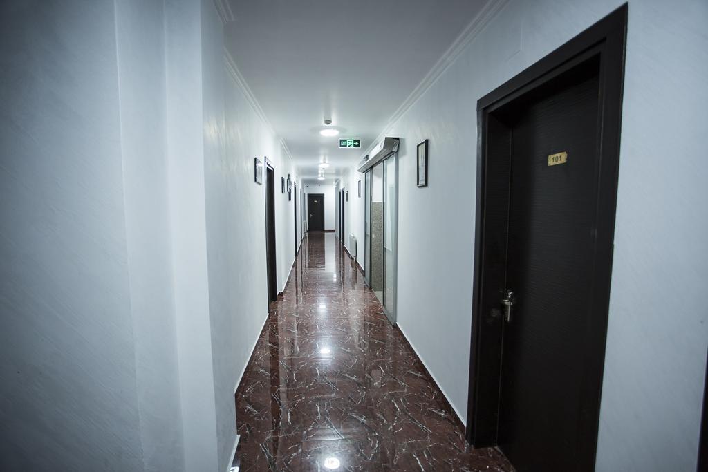 Batus Hotel Batumi Exterior photo