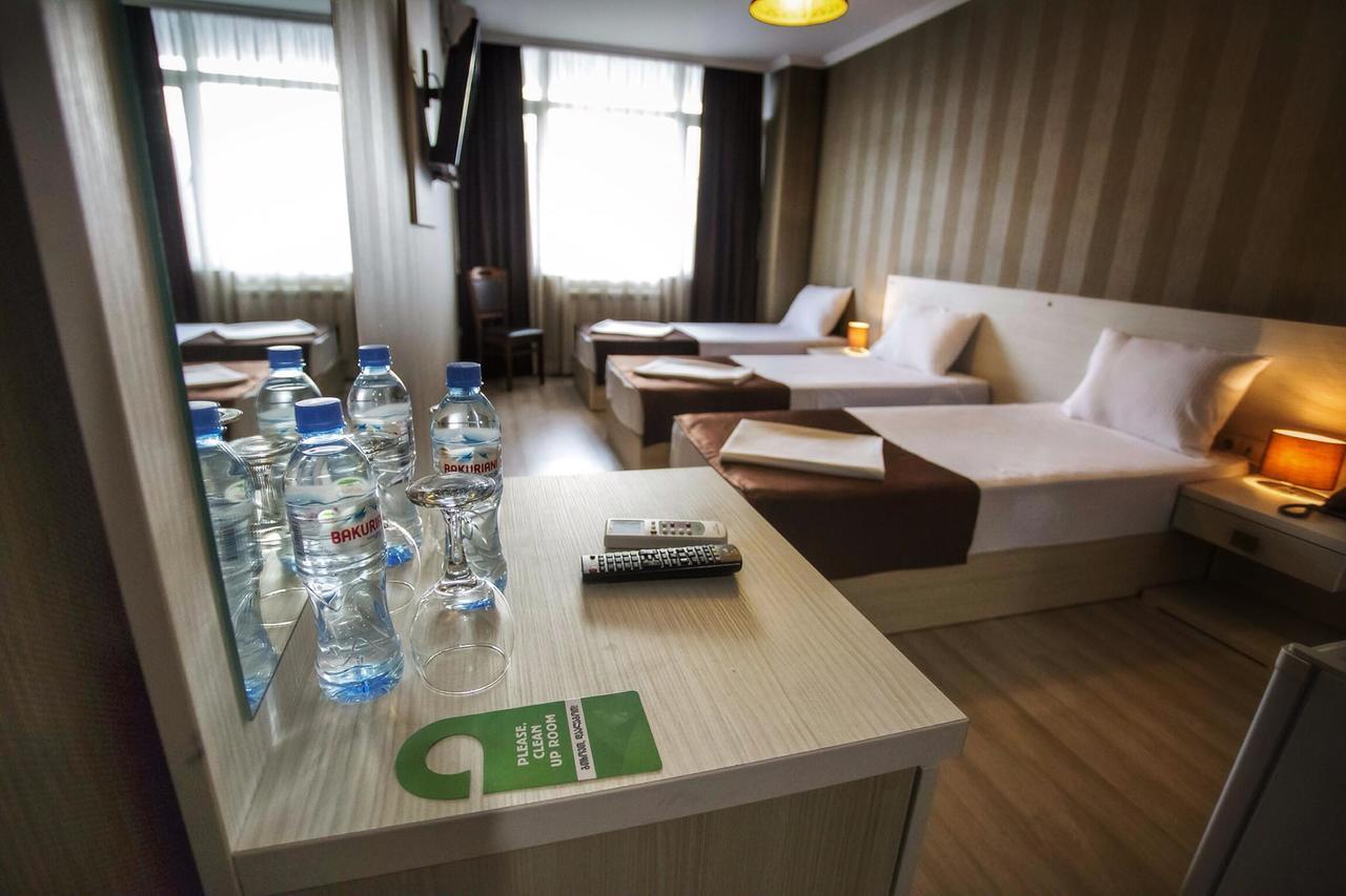Batus Hotel Batumi Exterior photo